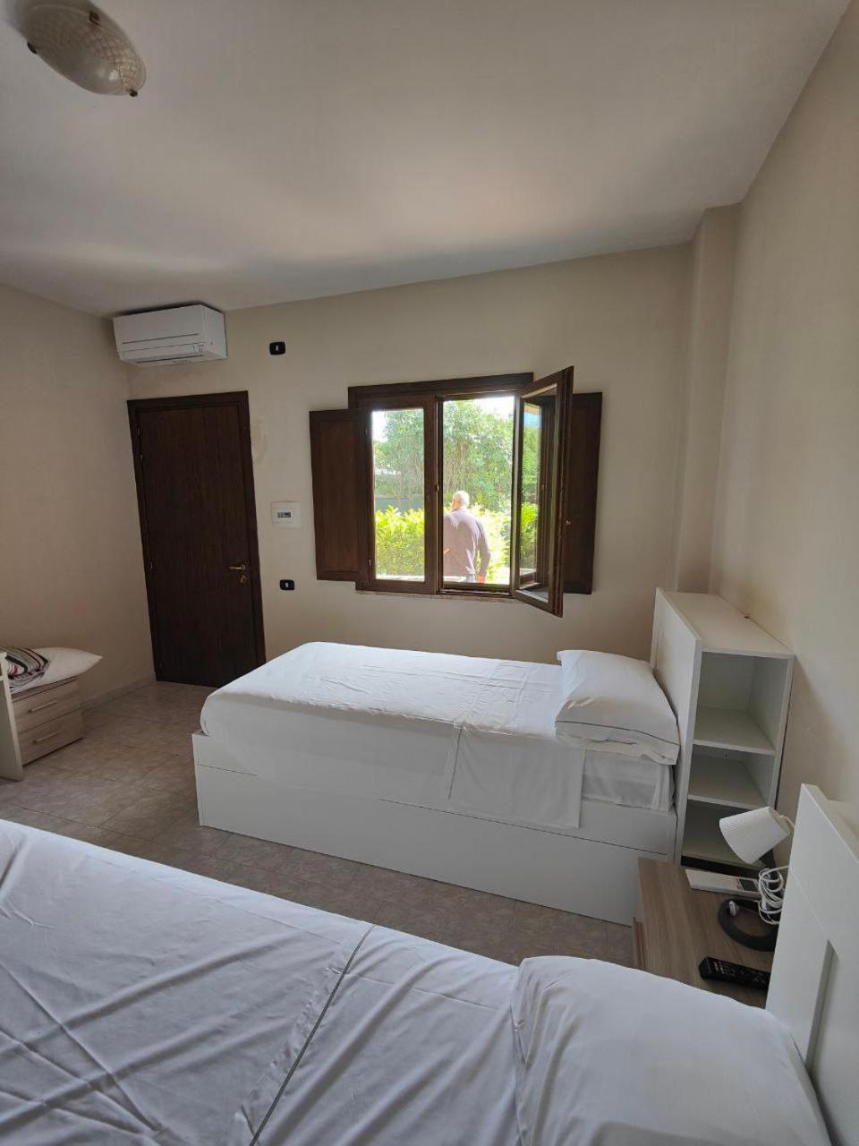 B&B D'Avino Pagani Bagian luar foto