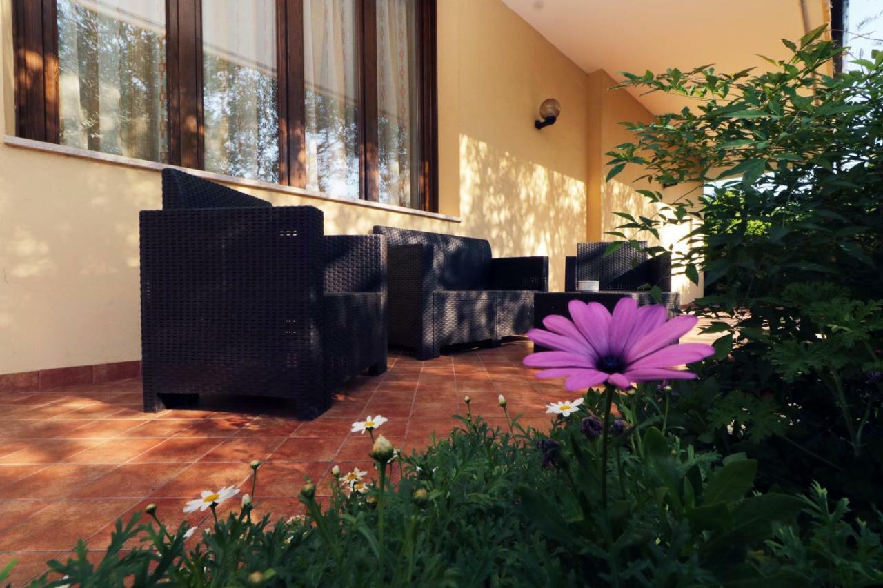 B&B D'Avino Pagani Bagian luar foto