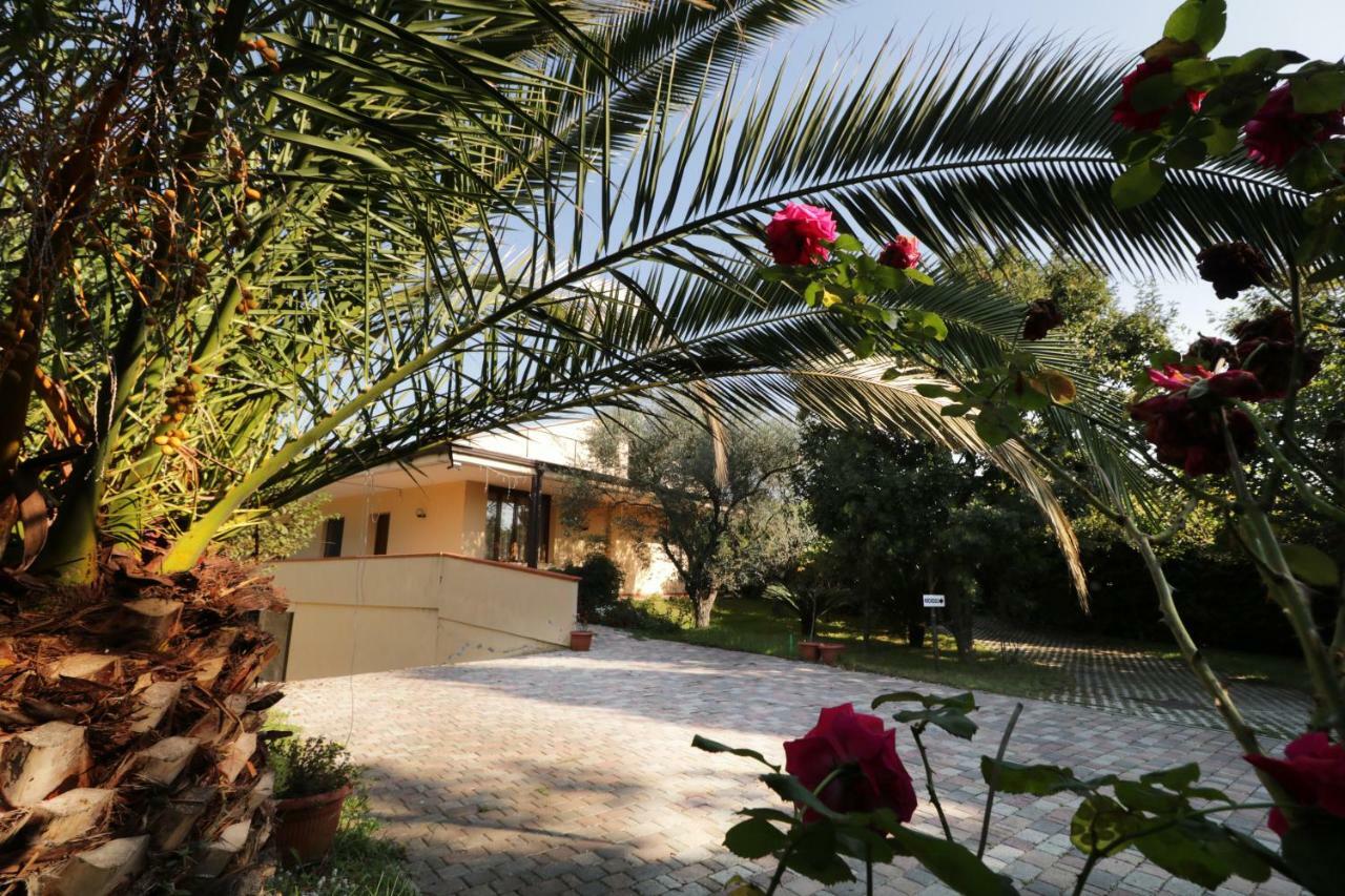 B&B D'Avino Pagani Bagian luar foto
